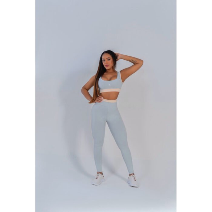 ROUPA DE ACADEMIA - TOP COM BOJO -  CONJUNTO DE CALÇA ACADEMIA - CROSSFIT - FITNESS - POLIAMIDA MAX - ZERO TRANSPARENCIA